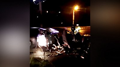 Видео ДТП на улице Доватора: машину разорвало на две части