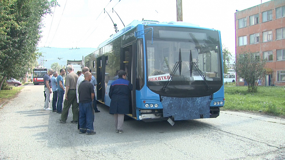 В Миассе испытывают новый троллейбус