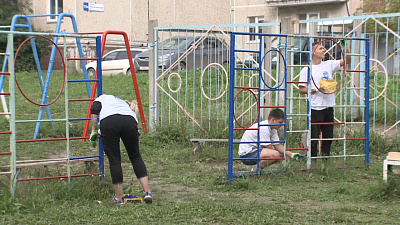 Волонтеры Союза промышленных предприятий продолжают благоустройство дворов