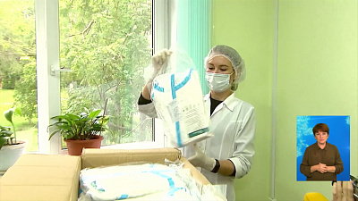 Защитные костюмы и маски доставили в Челябинск