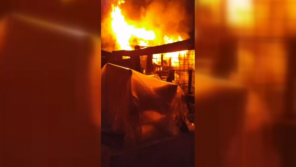 В Миассе произошел пожар в частном секторе