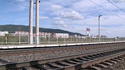 Грузовой поезд насмерть сбил школьницу