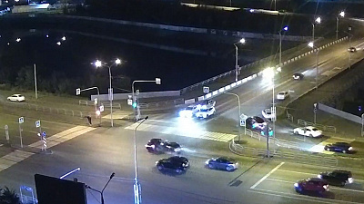 Авария на Университетской набережной попала на камеру видеонаблюдения 