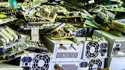 Как оценивается электронный лом перед приемом?