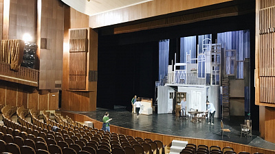 Челябинские театры приглашают зрителей