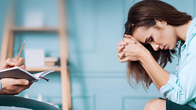 Чем занимается психотерапевт