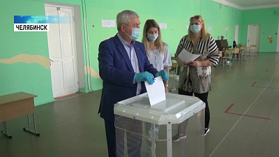 Владимир Мякуш проголосовал