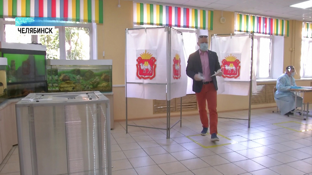 Сергей Обертас проголосовал досрочно