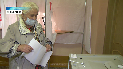 На голосовании пенсионерка исполнила частушки