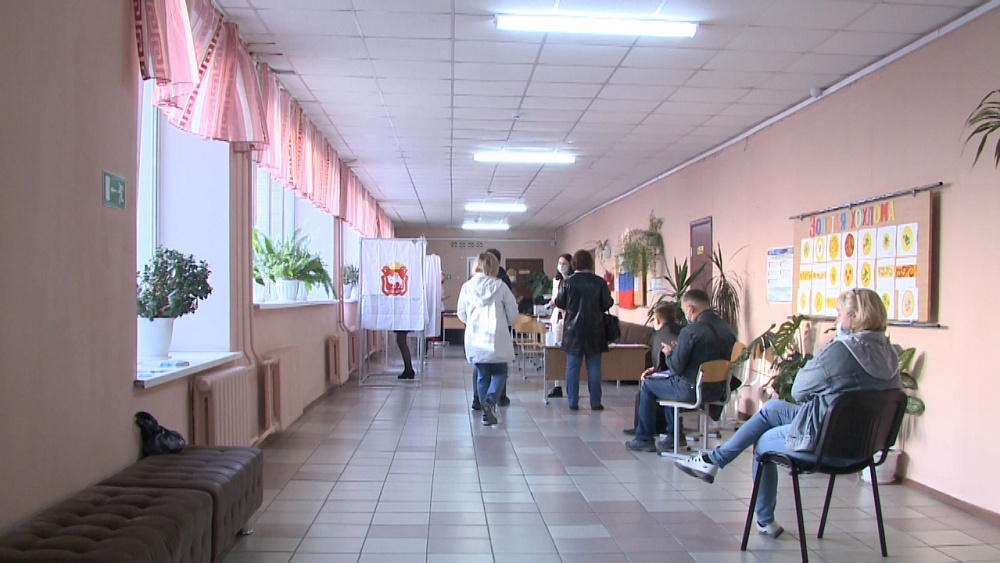 В Миассе стартовал первый день выборов