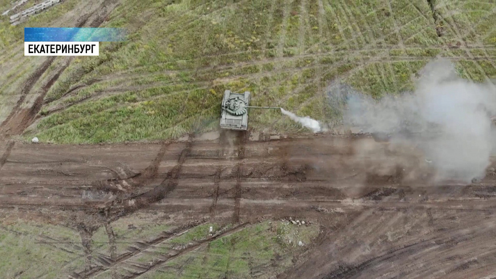 В Екатеринбурге впервые показали перспективный танк Т-14 «Армата»