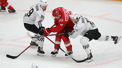 «Трактор» впервые за четыре года победил московский «Спартак» на столичном льду