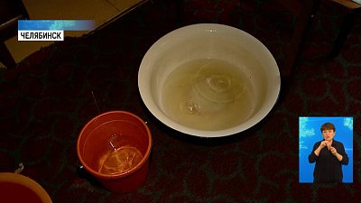 Подрядчики не успели отремонтировать крышу