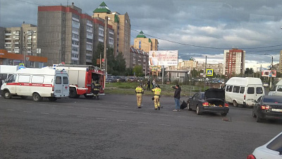 Пассажир выпал из маршрутки: видео аварии в Магнитогорске