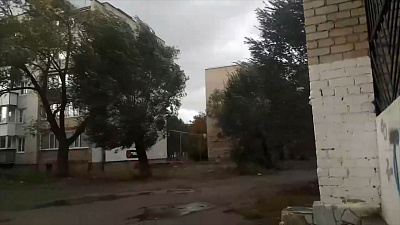 В Южноуральске очевидцы сняли на видео шквальный ветер