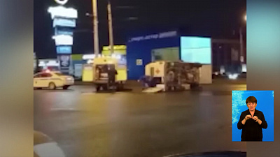 В Челябинске перевернулась скорая