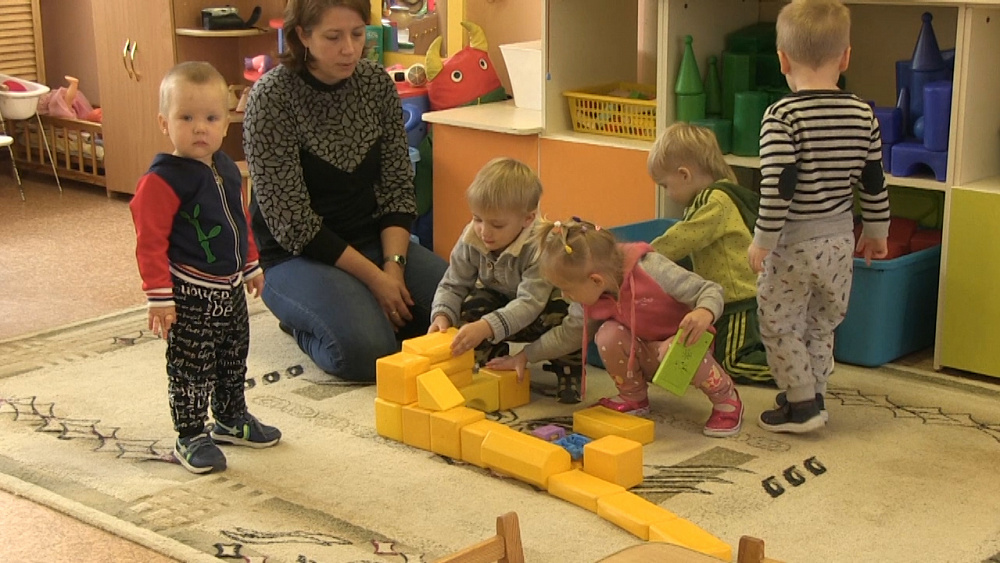 В школах и детских садах приступили к запуску отопления