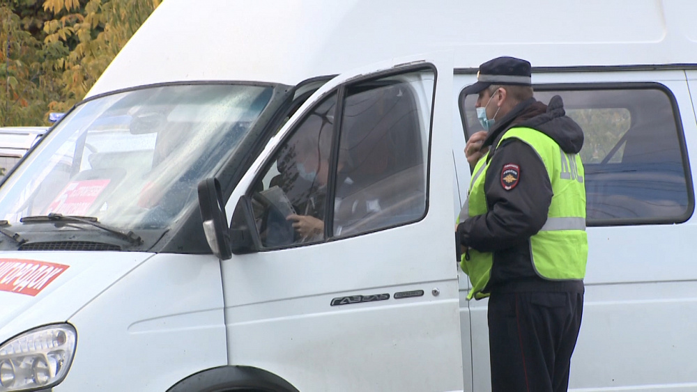 Сотрудники ГИБДД провели рейд в миасских автобусах и маршрутках