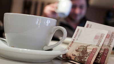 В российских ресторанах отменят плату за обслуживание