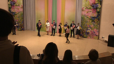 Педагоги Миасса принимают поздравления с профессиональным праздником