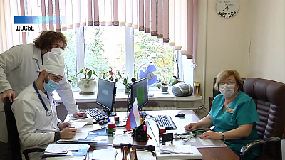 Россиянам рекомендуют провести выходные дома