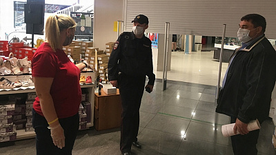 Торговым центрам Челябинска пригрозили закрытием