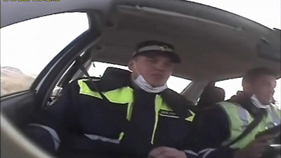 В Кизильском районе полицейским пришлось открыть огонь по машине во время погони