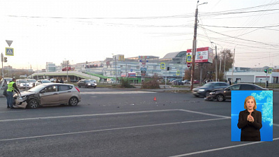 В Челябинске 16-летний парень попал под колёса легковушки