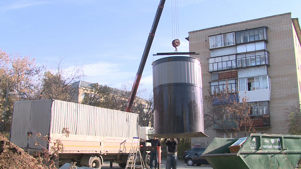 В Миассе устанавливают новые контейнеры для мусора