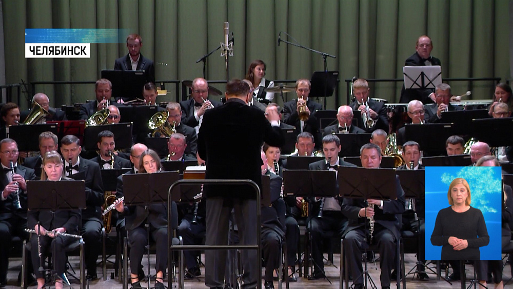 Каждую субботу южноуральцы могут попасть в театр, не выходя из дома