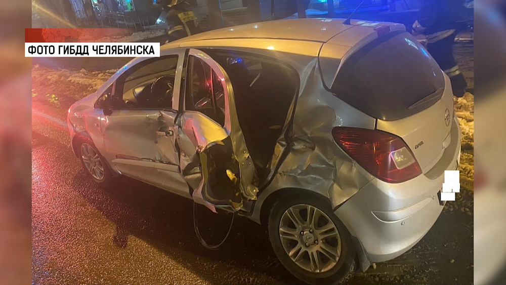 В Челябинске столкнулись легковушка и трамвай