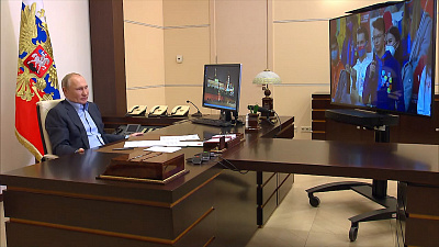 Школьник из Челябинской области пообщался с Путиным и пригласил президента в гости