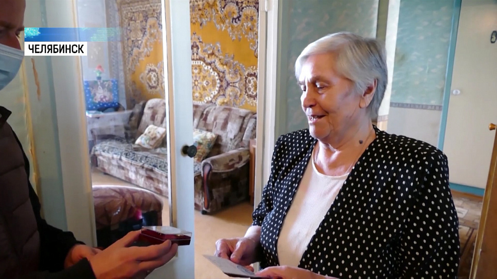 Семьям погибших фронтовиков вручили медали