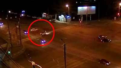 Тройное ДТП в Челябинске попало на видео