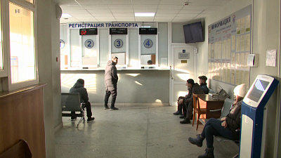 Российские автовладельцы перешли на электронные ПТС