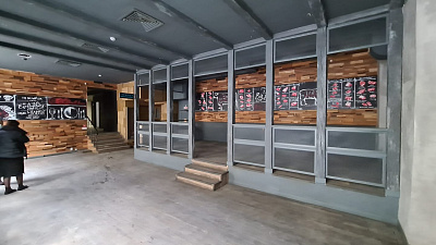 Илья Ройтенберг откроет бар «Лаборатории живого пива» на Кировке 