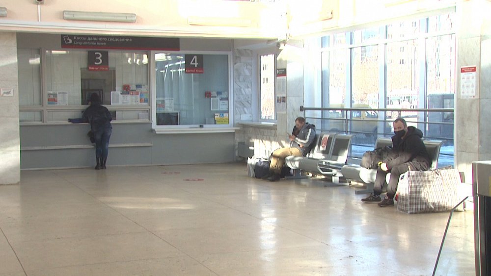 Соблюдение санитарных мер проверили на вокзале Миасса