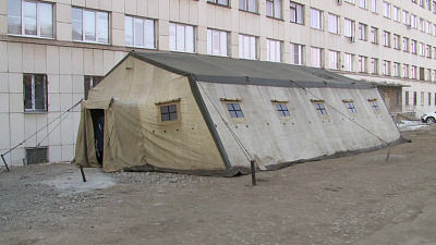 В Миассе развернули палатку для пациентов