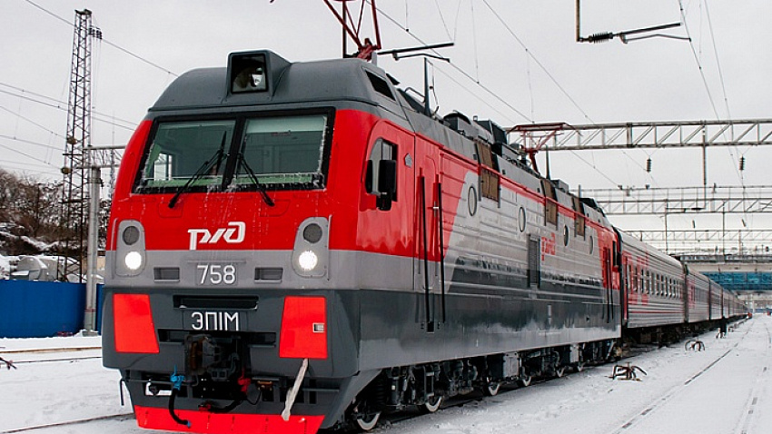 Перед Новым годом для южноуральцев запустят дополнительные поезда в Москву Перед Новым годом для южноуральцев запустят дополнительные поезда в Москву