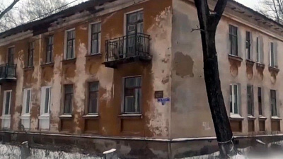 Жители Бакала не могут добиться переселения из ветхоаварийного жилья