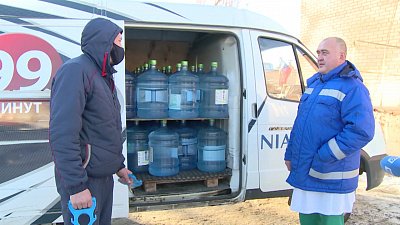 Для больниц закупили питьевую воду