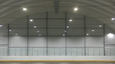 В Миассе заканчиваются работы по монтажу ледового модуля