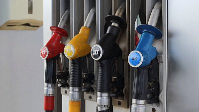 В Челябинской области существенно снизились цены на топливо