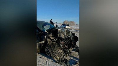 КамАЗ VS Мазда «СХ-9»: видео последствий лобового столкновения