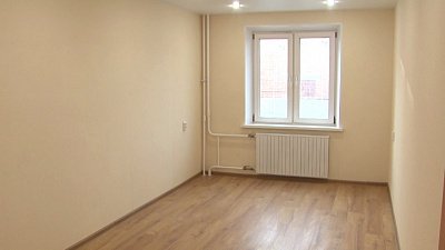 Молодым медикам вручают новые квартиры