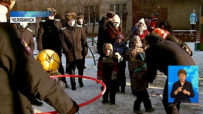 Курсанты ЧВВАУШ поздравили детей-сирот