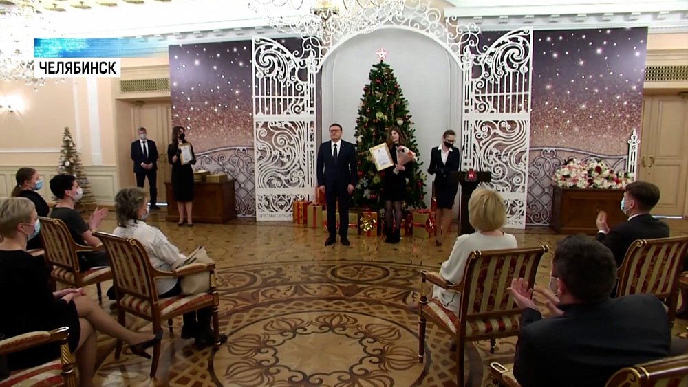 Губернатор наградил медиков ГКБ № 2