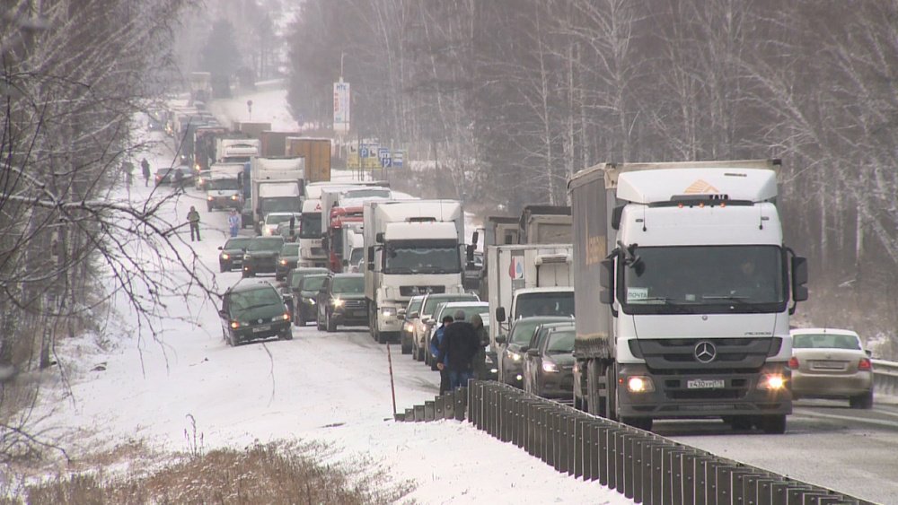 Статистику ДТП на дорогах Миасса усугубил снегопад