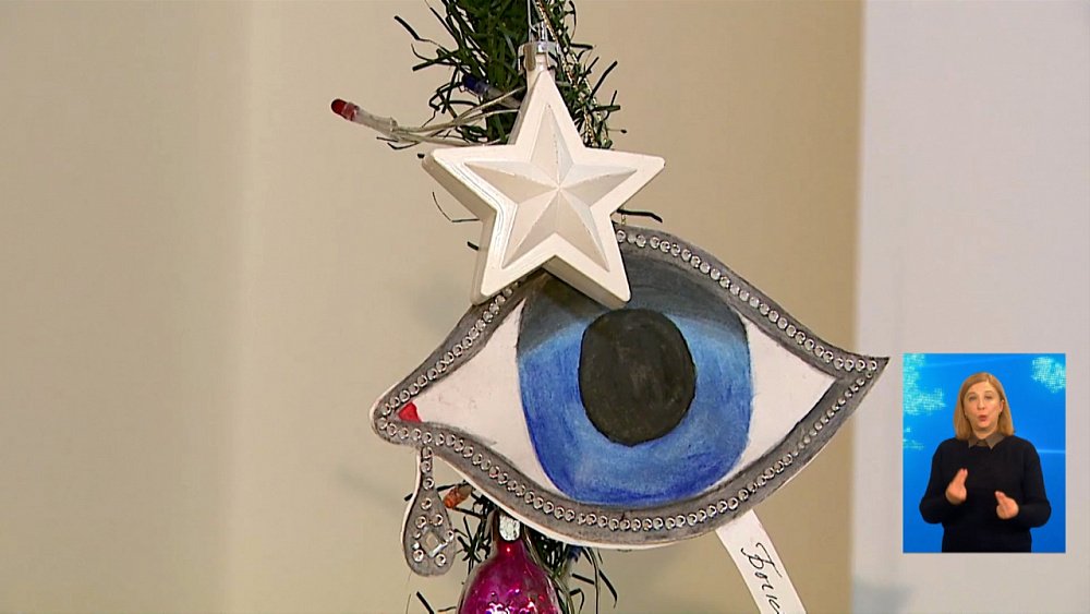 В Челябинске прошел конкурс новогодних игрушек