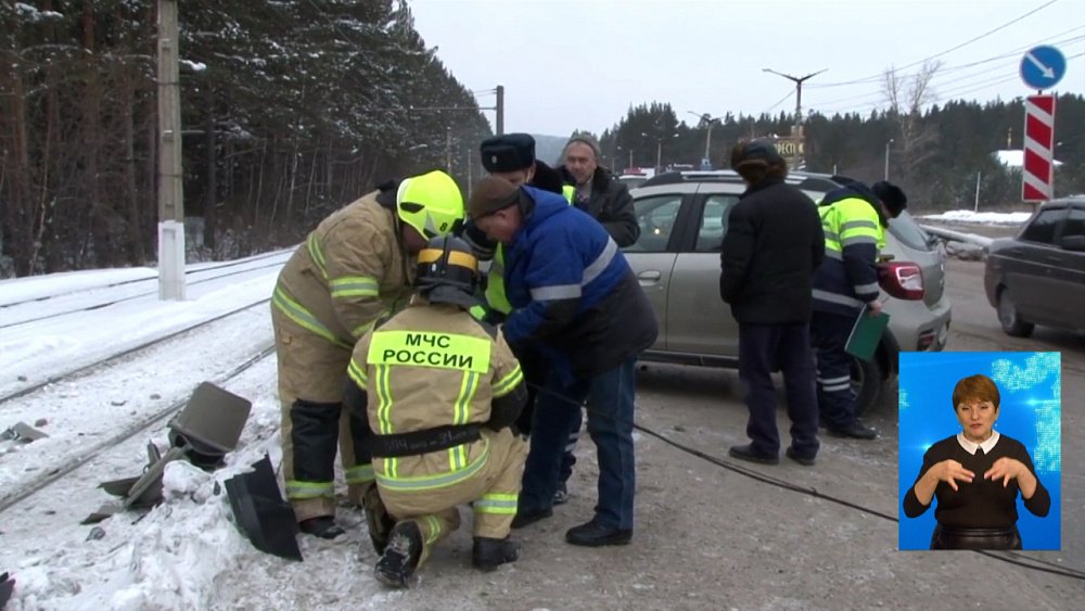 На въезде в Челябинск рейсовый автобус столкнулся с фурой